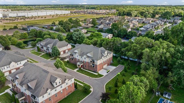 5656 Flagstaff Pines Drive, Shelby Twp, MI 48317
