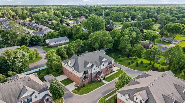 5656 Flagstaff Pines Drive, Shelby Twp, MI 48317