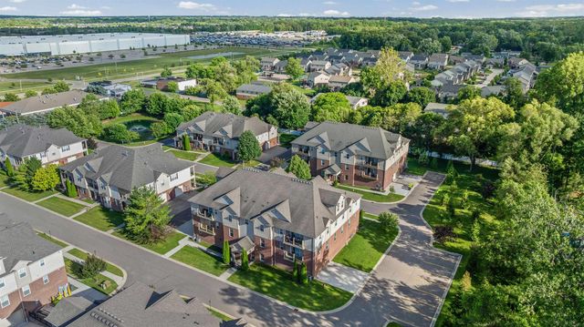 5656 Flagstaff Pines Drive, Shelby Twp, MI 48317