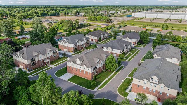 5656 Flagstaff Pines Drive, Shelby Twp, MI 48317