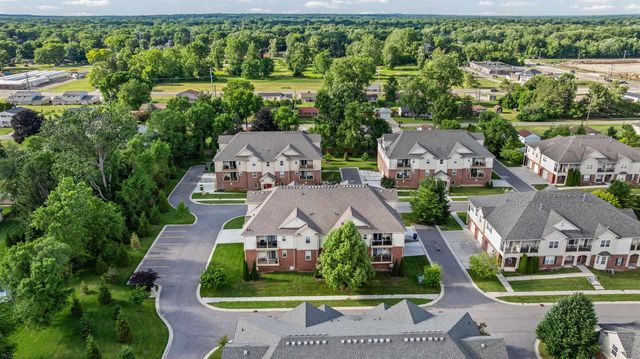 5656 Flagstaff Pines Drive, Shelby Twp, MI 48317