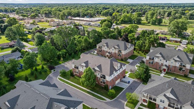 5656 Flagstaff Pines Drive, Shelby Twp, MI 48317