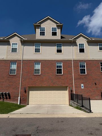 5656 Flagstaff Pines Drive, Shelby Twp, MI 48317