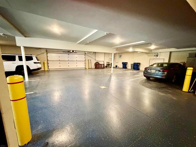 5656 Flagstaff Pines Drive, Shelby Twp, MI 48317