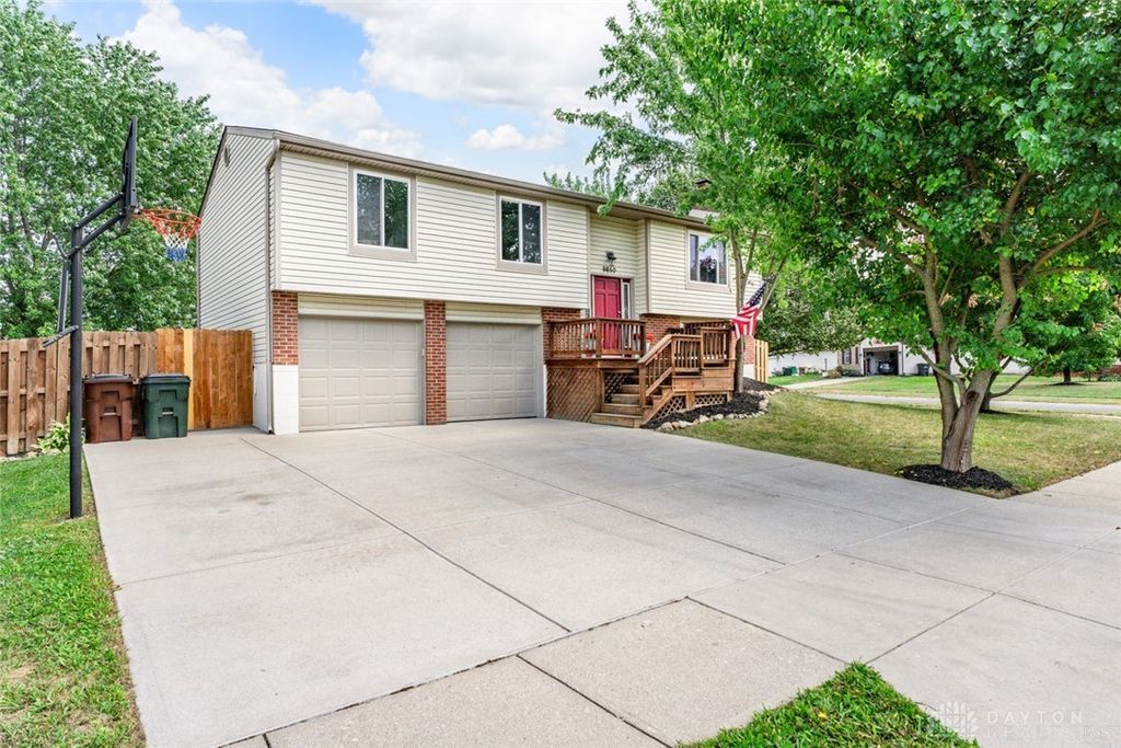 9850 Aylesworth Lane, Miamisburg, OH 45342