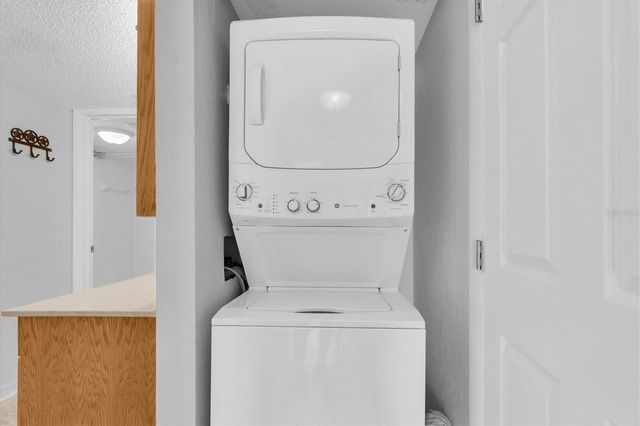 4902 38TH WAY S 109, St Petersburg, FL 33711