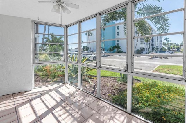 4902 38TH WAY S 109, St Petersburg, FL 33711