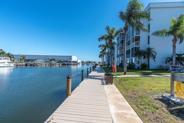 4902 38TH WAY S 109, St Petersburg, FL 33711