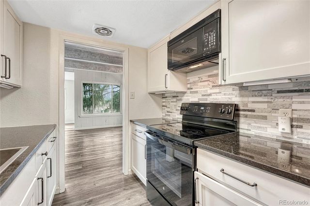 2525 S Dayton Way 2209, Denver, CO 80231