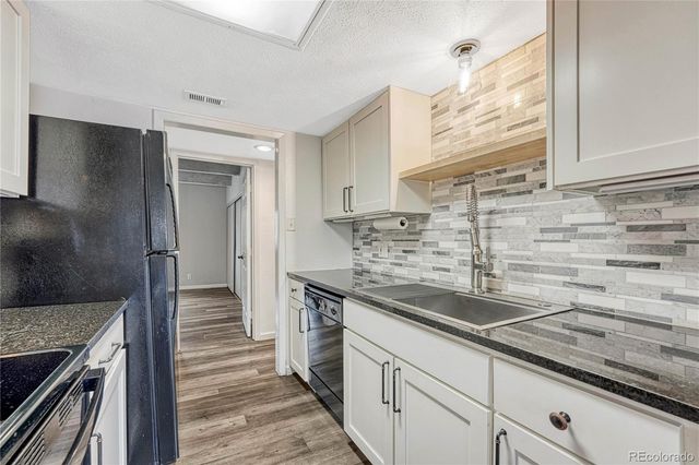 2525 S Dayton Way 2209, Denver, CO 80231