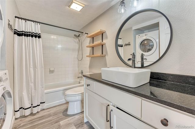 2525 S Dayton Way 2209, Denver, CO 80231
