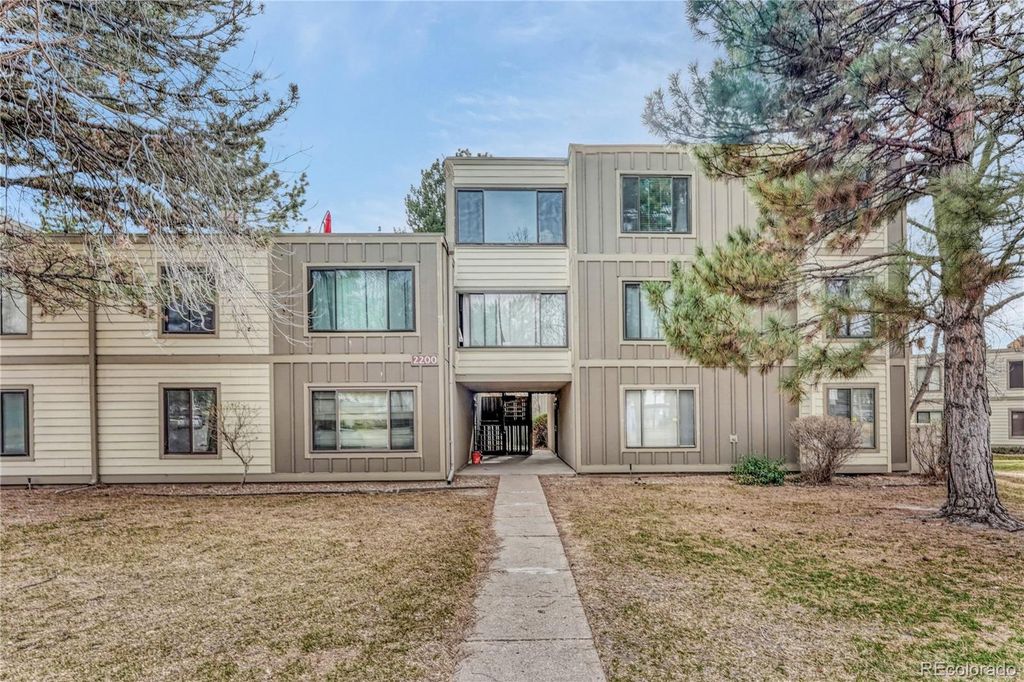 2525 S Dayton Way 2209, Denver, CO 80231