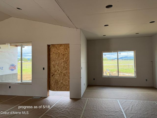 1971 E Yellow Pine Ave, Athol, ID 83801