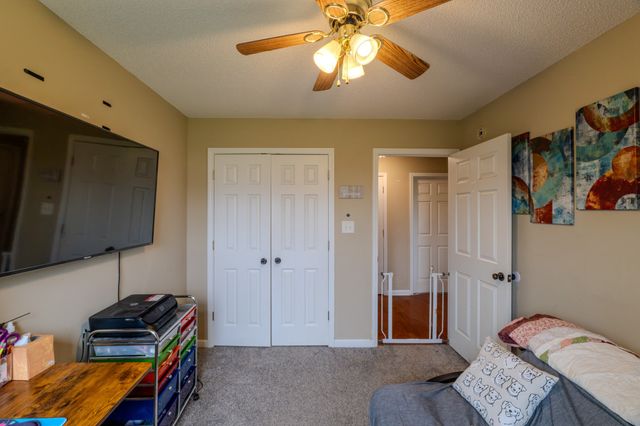 1735 Hazelwood Rd, Clarksville, TN 37042