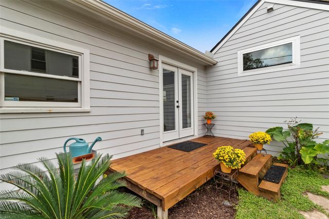 2337 Sheridan Street, Houston, TX 77030