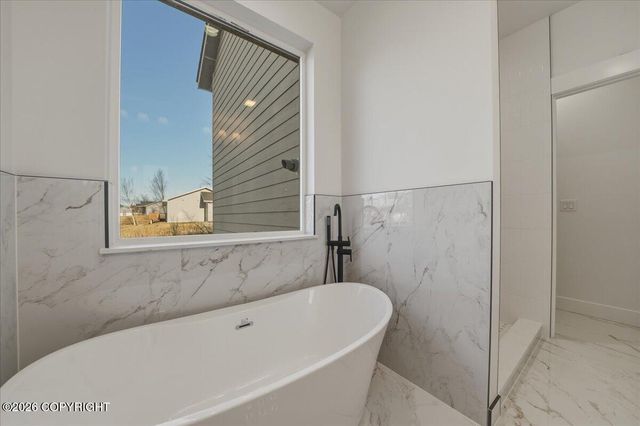 15056 E Alpine Circle, Palmer, AK 99645