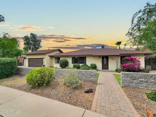 1832 W NORTHVIEW Avenue, Phoenix, AZ 85021