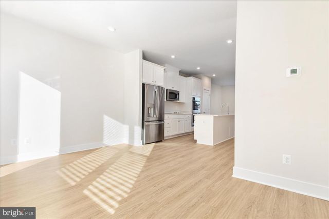 8796 NOETHER ST, Manassas, VA 20109