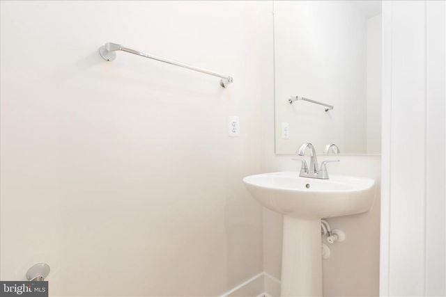 8796 NOETHER ST, Manassas, VA 20109