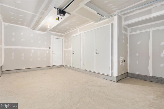 8796 NOETHER ST, Manassas, VA 20109