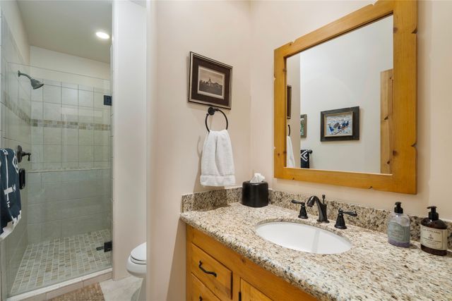 690 La Viveza Court, Santa Fe, NM 87501
