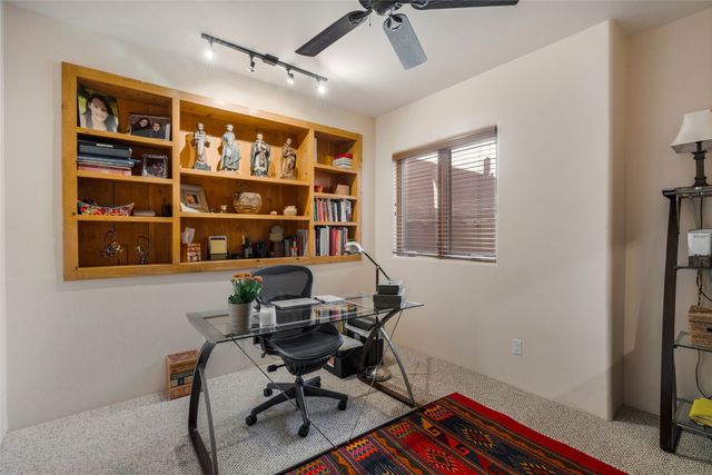 690 La Viveza Court, Santa Fe, NM 87501