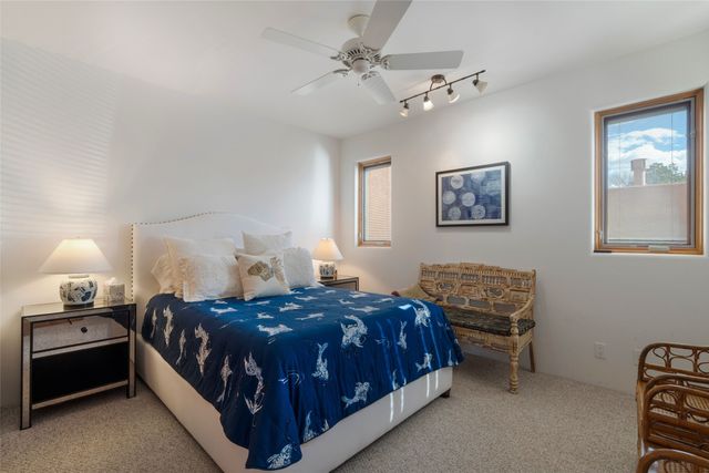 690 La Viveza Court, Santa Fe, NM 87501