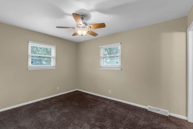 313 N Brunswick St, Wichita, KS 67212