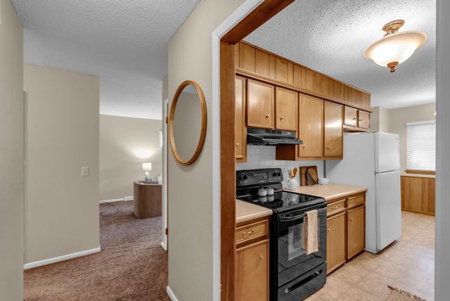 313 N Brunswick St, Wichita, KS 67212