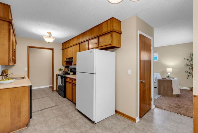 313 N Brunswick St, Wichita, KS 67212