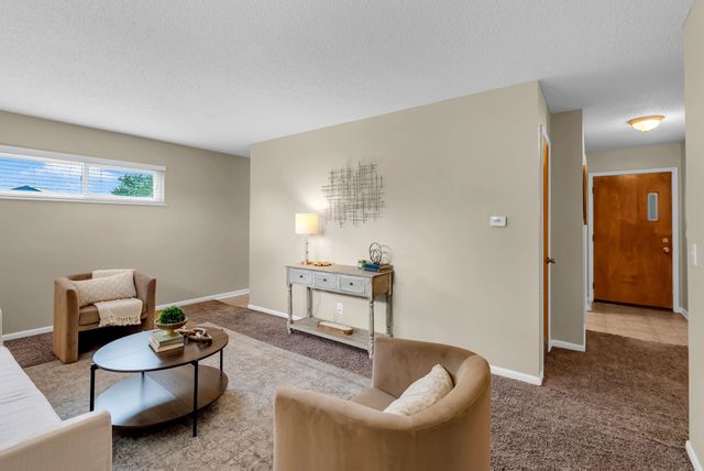 313 N Brunswick St, Wichita, KS 67212