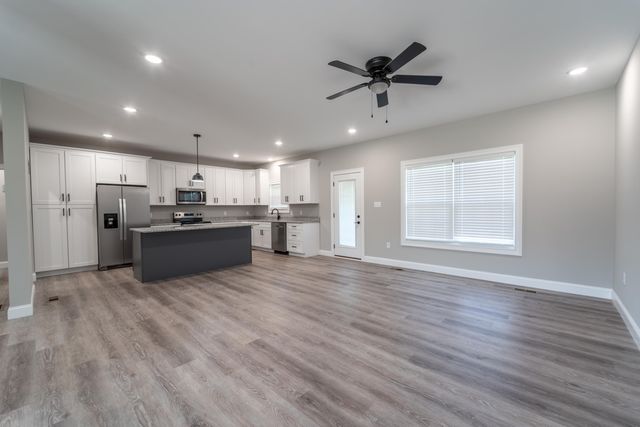 165 Central Park Avenue, Berea, KY 40403