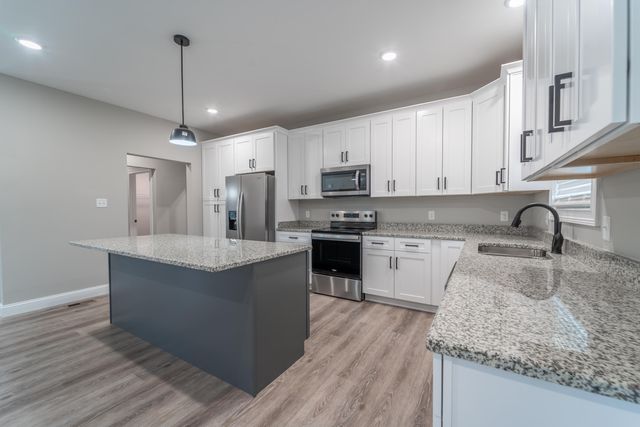 165 Central Park Avenue, Berea, KY 40403