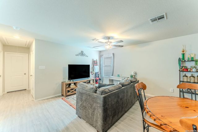 7115 SILOS TRL, San Antonio, TX 78252