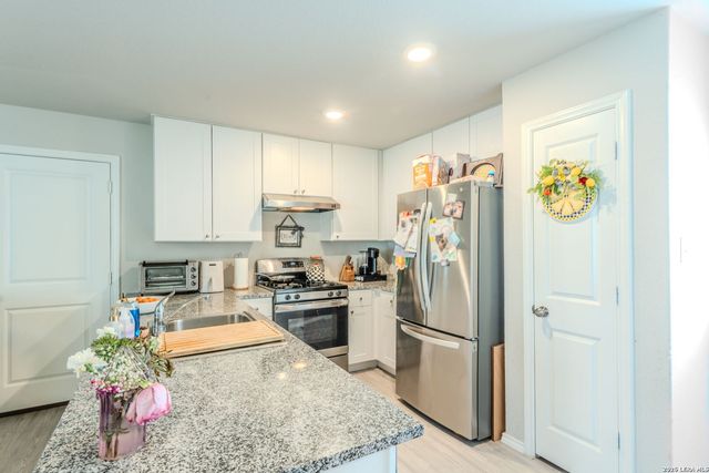 7115 SILOS TRL, San Antonio, TX 78252