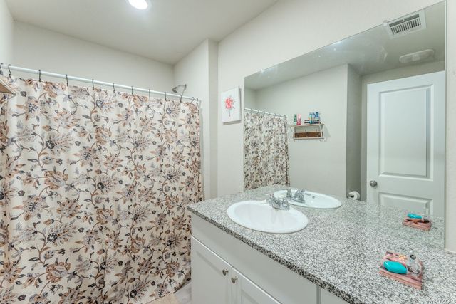 7115 SILOS TRL, San Antonio, TX 78252