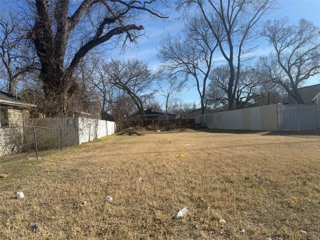 3926 Sidney Street, Dallas, TX 75210