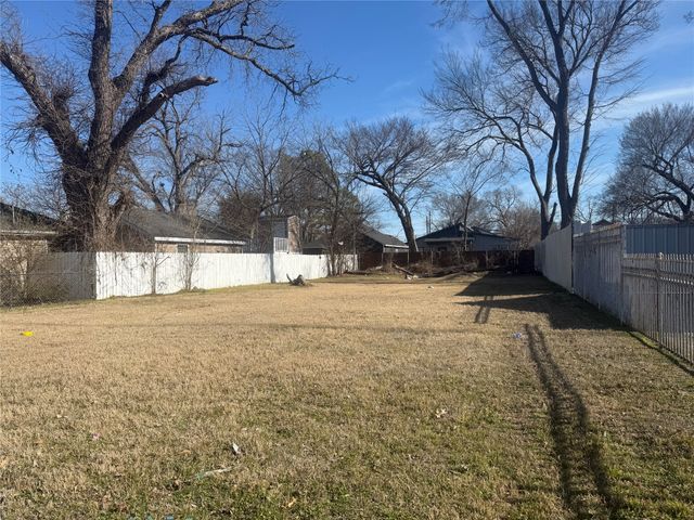 3926 Sidney Street, Dallas, TX 75210