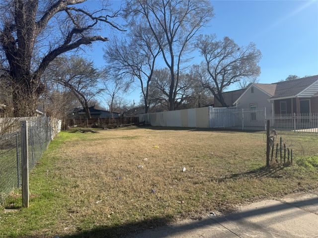 3926 Sidney Street, Dallas, TX 75210