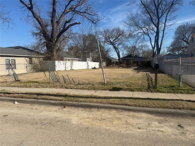 3926 Sidney Street, Dallas, TX 75210