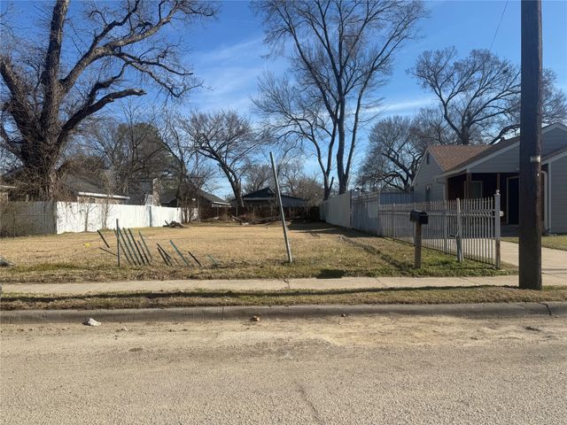 3926 Sidney Street, Dallas, TX 75210