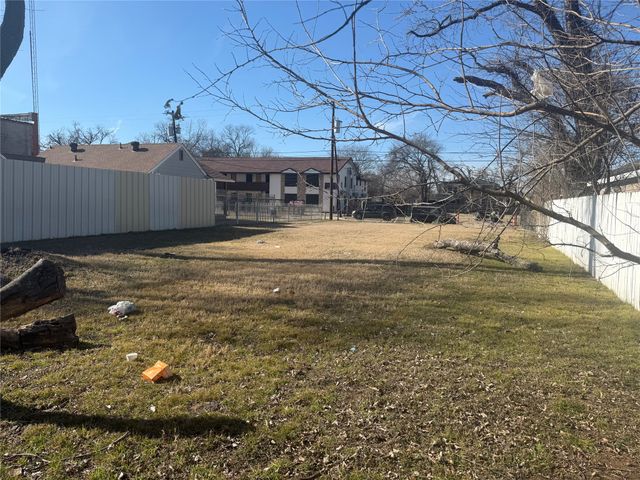 3926 Sidney Street, Dallas, TX 75210