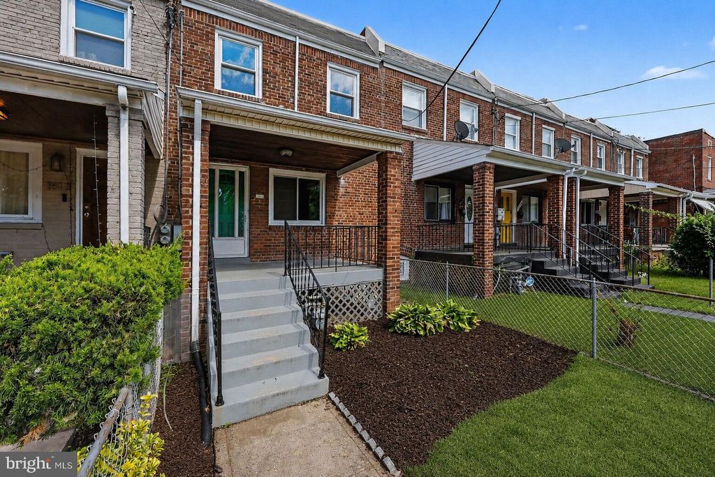1614 16TH ST SE, Washington, DC 20020