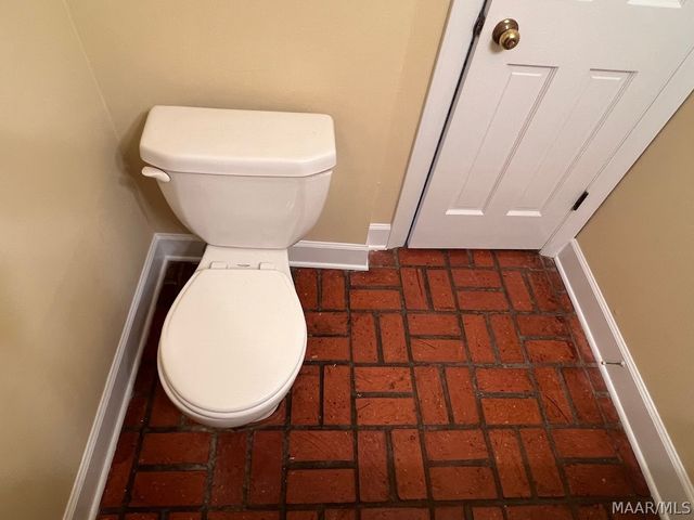 6454 Halcyon Drive, Montgomery, AL 36117