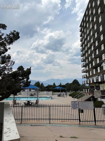 411 Lakewood Circle B530, Colorado Springs, CO 80910