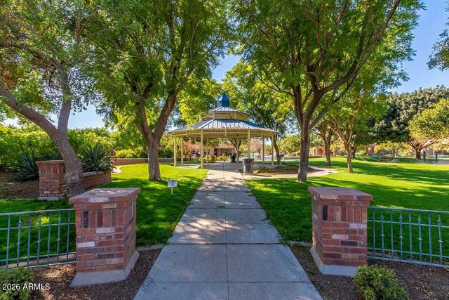 15391 W DREYFUS Street, Surprise, AZ 85379