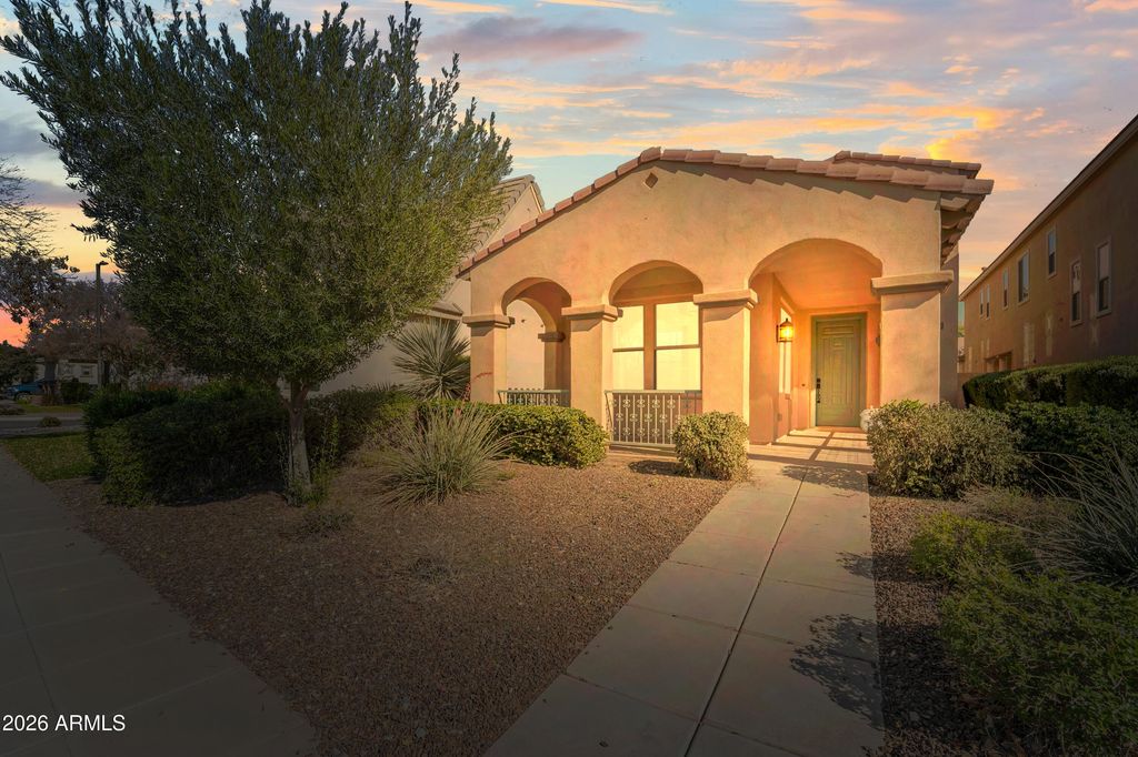 15391 W DREYFUS Street, Surprise, AZ 85379