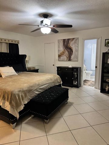 913 NW 110th Lane, Coral Springs, FL 33071