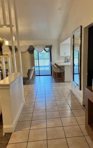 913 NW 110th Lane, Coral Springs, FL 33071