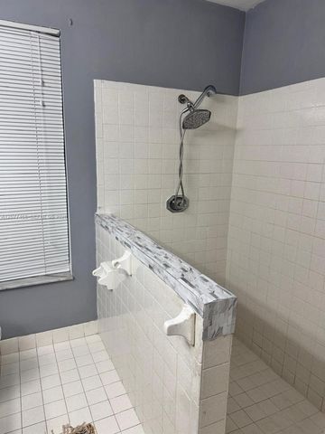 913 NW 110th Lane, Coral Springs, FL 33071